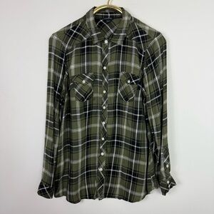 Torrid Green and Black Button Down Shirt Flannel size 1 14/16 long sleeve